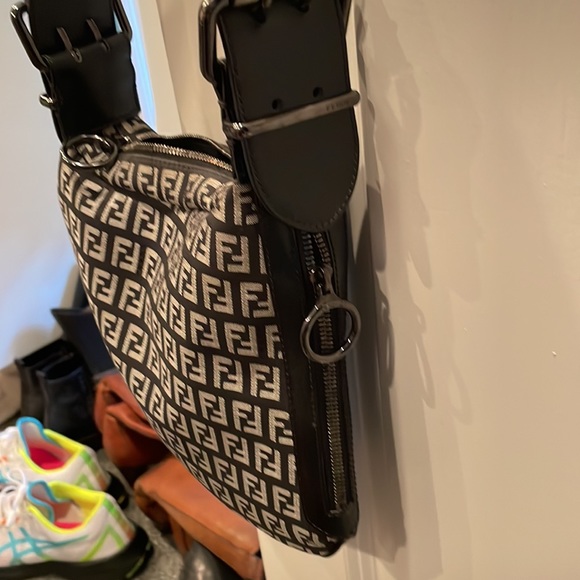 Fendi bag shoulder bag back and gray 12” tall purse shoulder bag - Picture 4 of 7